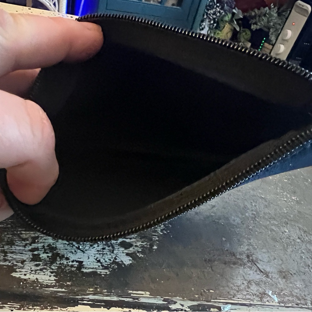 Game Controller Pouch - Blue - Picture 3 of 3